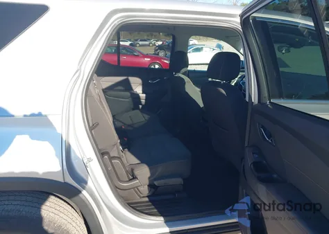 2020 Chevrolet Traverse Fwd Ls z USA, uszkodzony, nr VIN 1GNERFKW8LJ271216